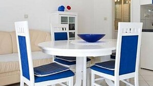 Unclassified image, 4 of 13, button - Apartments Kristina - With Parking (Okrug)