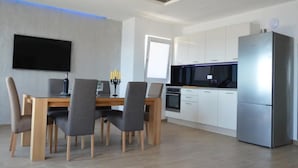 Apartment - Apartments Slavena - With Pool (Okrug)