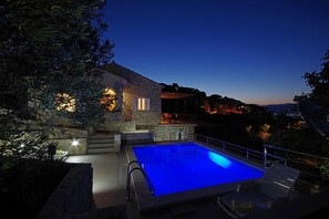 House - Holiday Houses, Villas Tonko - Open Pool (Postira)