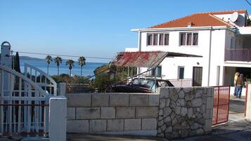 Apartment, Smoking | 1 bedroom