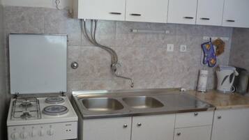 Apartment, Smoking | 1 bedroom