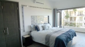 1 habitación, escritorio y wifi
