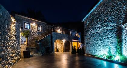 Holiday Houses, Villas Leonarda - Luxury Stone House