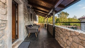 House | 3 bedrooms - Holiday Houses, Villas Leonarda - Luxury Stone House (Vinodol)