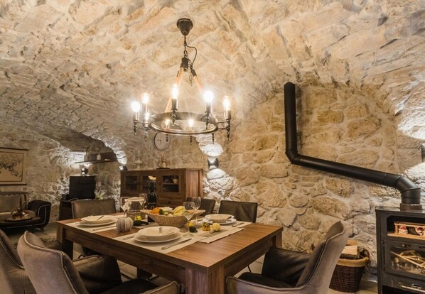 House | 3 bedrooms - Holiday Houses, Villas Leonarda - Luxury Stone House (Vinodol)