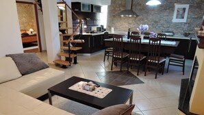 House | 3 bedrooms - Holiday Houses, Villas Tihomir - With Pool (Promina)