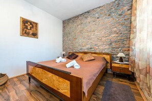House | 3 bedrooms - Holiday Houses, Villas Tihomir - With Pool (Promina)