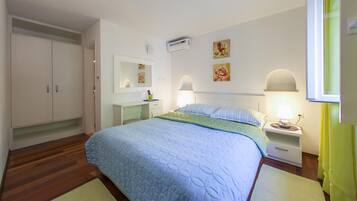 House, Smoking | 2 bedrooms