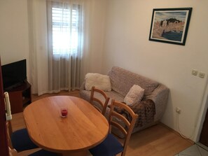 Apartment, Smoking - Apartments Ivan - With Free Parking (Tribunj)