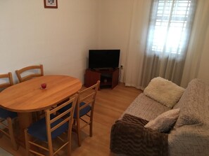 Apartment, Smoking - Apartments Ivan - With Free Parking (Tribunj)