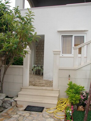 Căn hộ, hút thuốc | 2 phòng ngủ