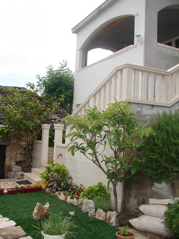 Căn hộ, hút thuốc | Ngoại thất
