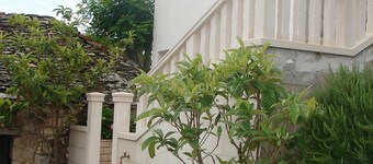 Apartments Emilija - Close to the sea