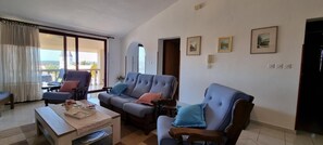 Apartment, Smoking | 2 bedrooms
