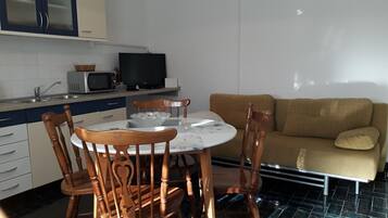 Apartment, Smoking | 2 bedrooms