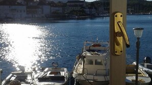 Unclassified image, 2 of 20, button - Holiday Houses, Villas Gari - 5 m From sea (Milna)
