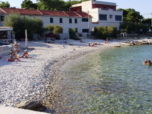 Holiday Houses, Villas Boris - Close to the sea With Parking