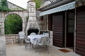 Maison, fumeur | 2 chambres