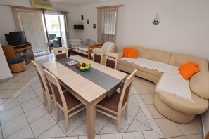 1 bedroom - Apartments Kety - Cosy With Balcony (Novalja)