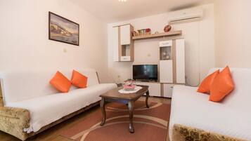 House, Smoking | 1 bedroom