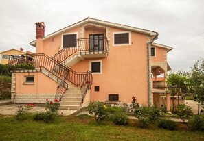 Apartamento, para fumantes | 2 quartos