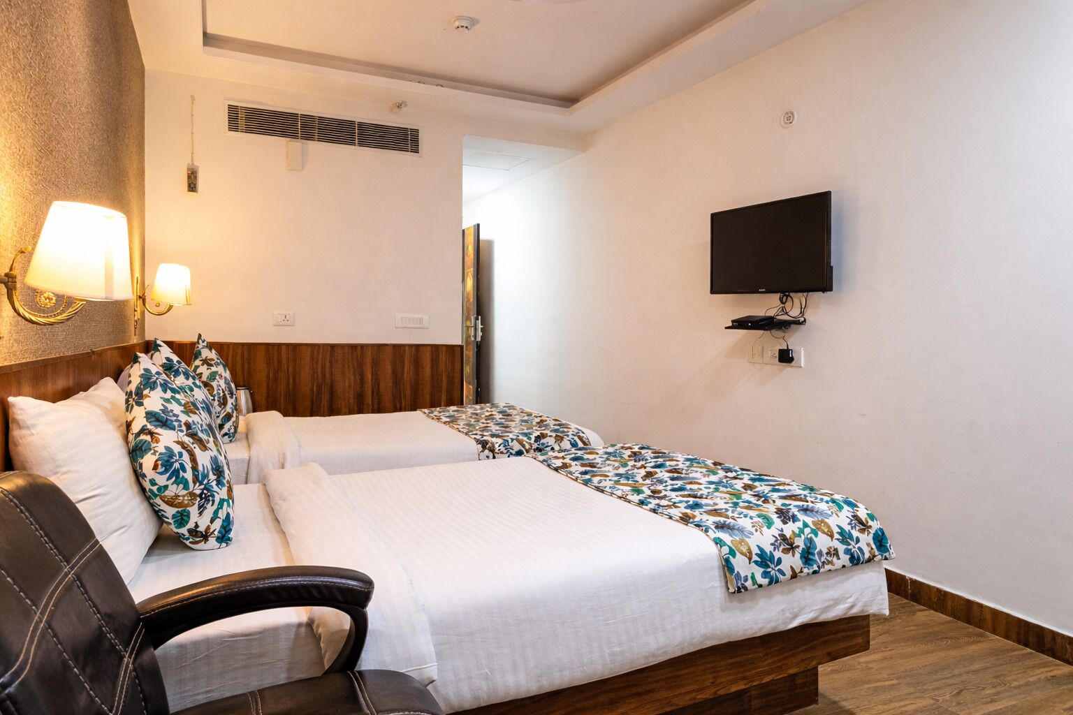 Premium bedding, minibar, desk, laptop workspace