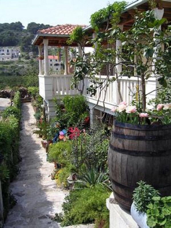 Apartment, Smoking | 2 bedrooms