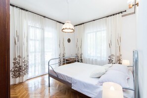 Apartment, Smoking | 2 bedrooms