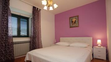 Apartment, Smoking | 3 bedrooms