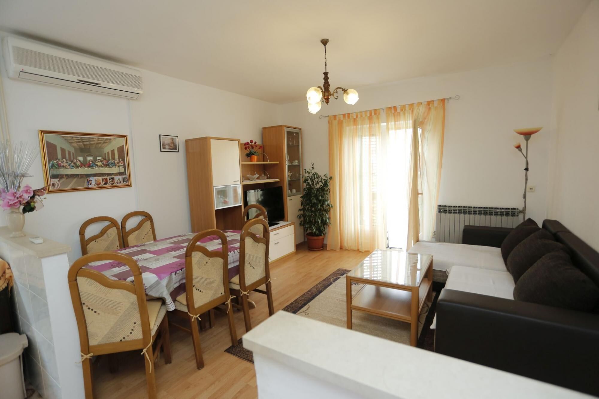 Apartment, Smoking | 3 bedrooms