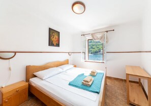 House, Smoking | 3 bedrooms - Holiday Houses, Villas Linker - Wonderful Place Next to te sea (Vis)