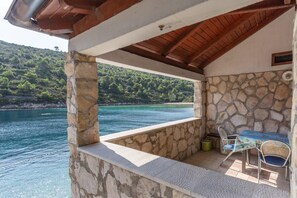 Room - Holiday Houses, Villas Linker - Wonderful Place Next to te sea (Vis)