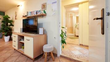 House, Smoking | 3 bedrooms