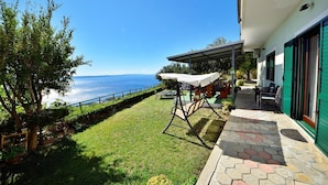 Apartment - Holiday Houses, Villas Nedjeljko - Pool House (Tucepi)