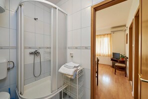 Apartment | 2 bedrooms - Apartments Ivanka - 200 m From sea (Trogir)