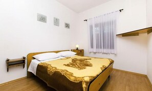 2 bedrooms - Apartments Bepoto - Family Apartment With Terrace (Trogir)