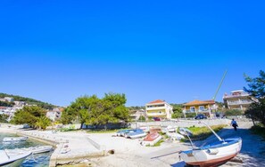 Apartment, Smoking | 2 bedrooms - Apartments Bepoto - Family Apartment With Terrace (Trogir)