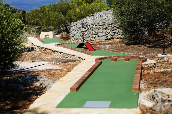 House, Smoking | Exterior - Holiday Houses, Villas Toni - Luxurious and Fully Equipped (Supetar)