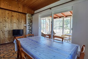 Căn hộ, hút thuốc | 3 phòng ngủ