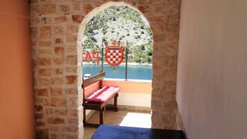 Apartment, Smoking | 3 bedrooms