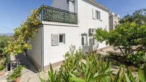 House, Smoking | Exterior - Holiday Houses, Villas Jadranka - Comfortable and big Terrace (Supetar)
