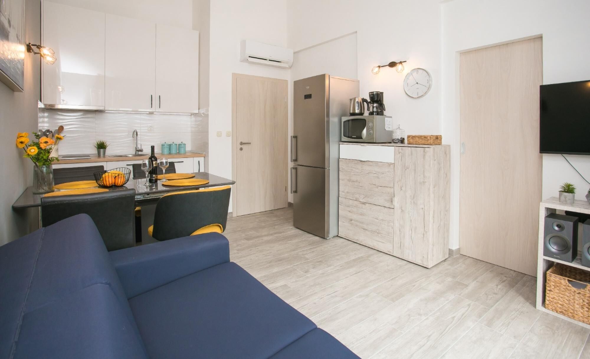 Apartment, Smoking | 2 bedrooms