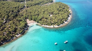 Room - Apartments Leana - Great Location and Close to Beach (Supetar)