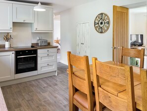 Dining - 3 bedroom accommodation in Carlisle (Carlisle)