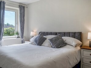 3 bedrooms, free WiFi, bed sheets - 3 bedroom accommodation in Carlisle (Carlisle)