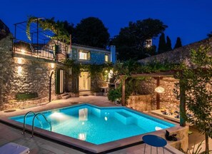 Room - Holiday Houses, Villas Vjerocka - With Pool (Nerezise)