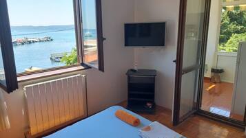 Apartment, Smoking | 2 bedrooms