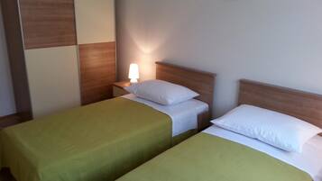 Apartamento, para fumantes | 2 quartos