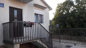 Room - Apartments Branko - With Parking (Marina)