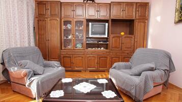 Apartment, Smoking | 2 bedrooms